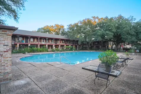 5216 Arboles Drive 10 Houston TX 77035