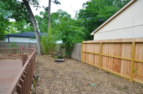 76 S Wavy Oak Circle Houston TX 77381