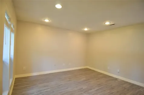 76 S Wavy Oak Circle Houston TX 77381