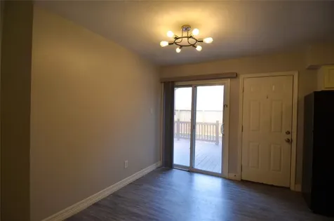 76 S Wavy Oak Circle Houston TX 77381