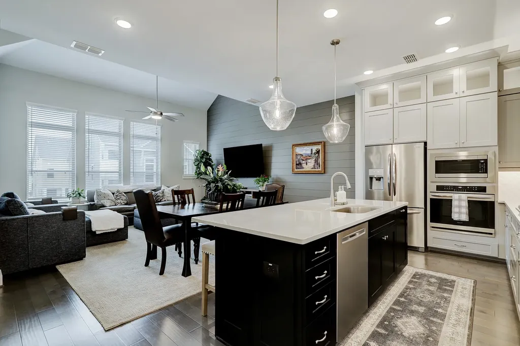 10952 Brambling Wood Drive Houston TX 77043