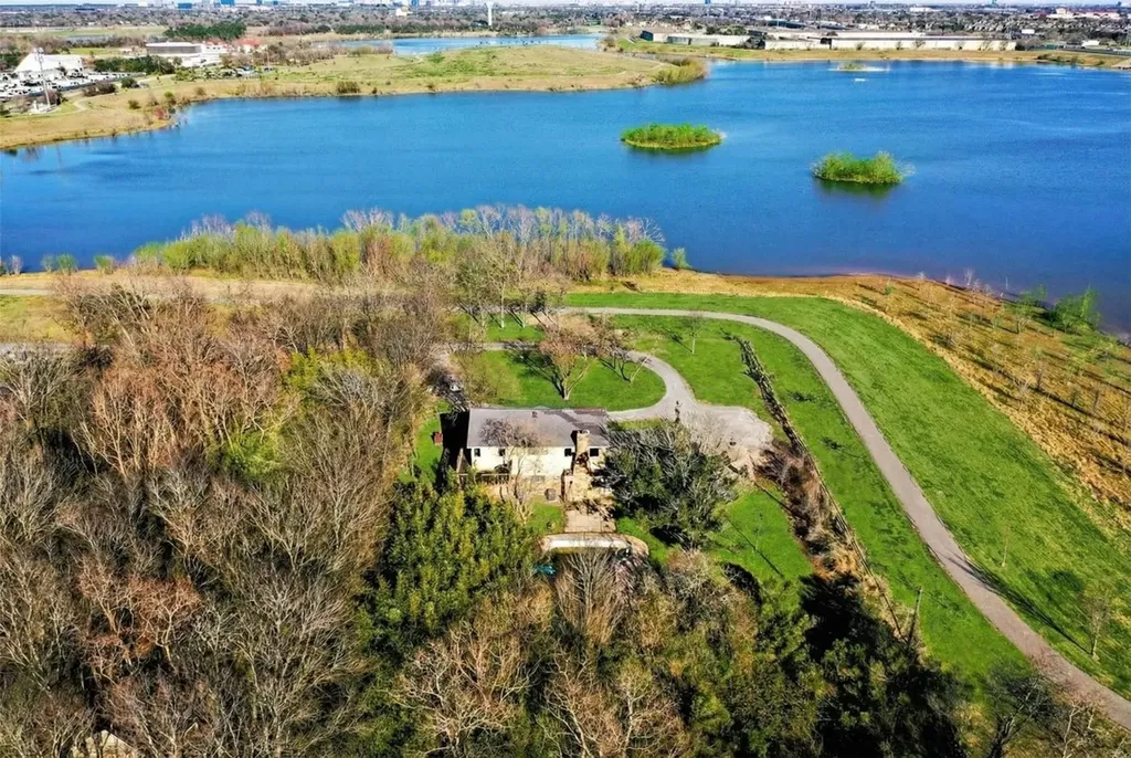 14355 Schiller Road Houston TX 77082