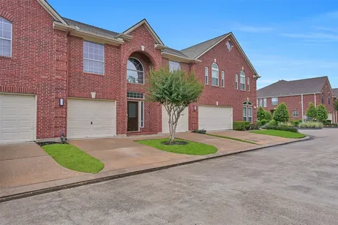 1408 S Friendswood Drive 202 Friendswood TX 77546