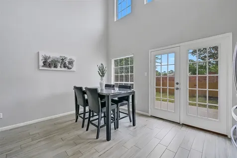 1408 S Friendswood Drive 202 Friendswood TX 77546