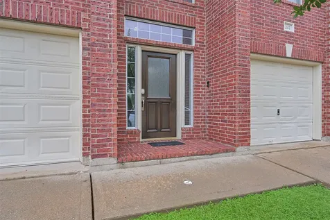 1408 S Friendswood Drive 202 Friendswood TX 77546