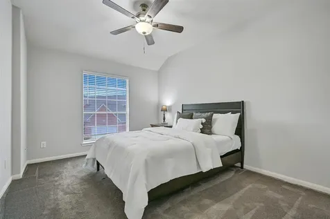 1408 S Friendswood Drive 202 Friendswood TX 77546