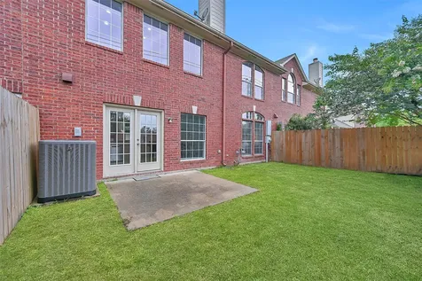 1408 S Friendswood Drive 202 Friendswood TX 77546