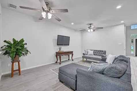 1408 S Friendswood Drive 202 Friendswood TX 77546