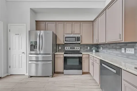 1408 S Friendswood Drive 202 Friendswood TX 77546