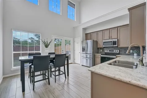 1408 S Friendswood Drive 202 Friendswood TX 77546