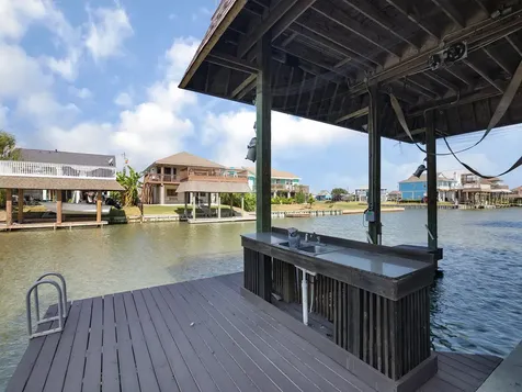 1 S Pintail Street La Marque TX 77568