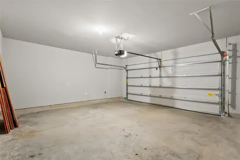 594 Avisa Drive Kemah TX 77565