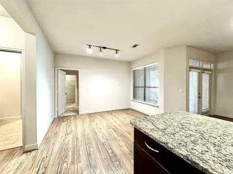 3333 Weslayan St Street 2402 Houston TX 77027