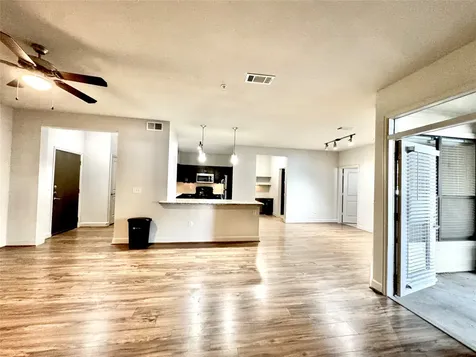 3333 Weslayan St Street 2402 Houston TX 77027