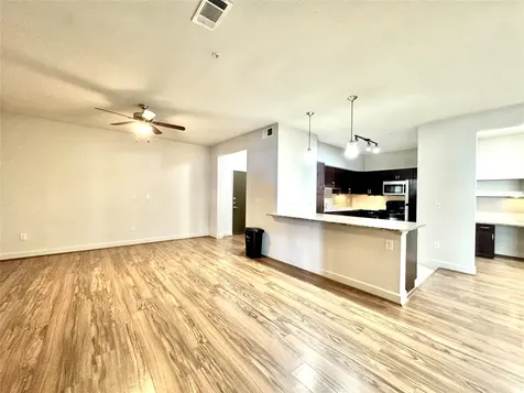 3333 Weslayan St Street 2402 Houston TX 77027
