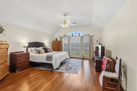 104 Grand Falls Court League City TX 77539
