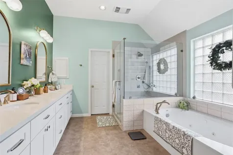 104 Grand Falls Court League City TX 77539