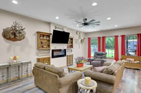 8500 Fostoria Road Cleveland TX 77328