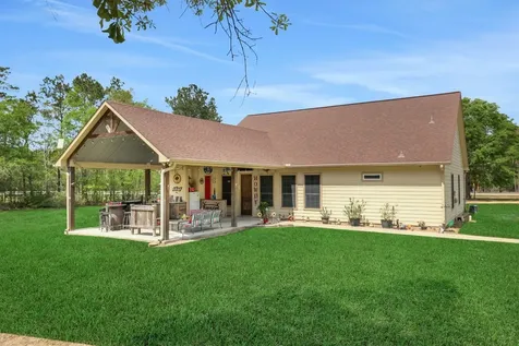 8500 Fostoria Road Cleveland TX 77328