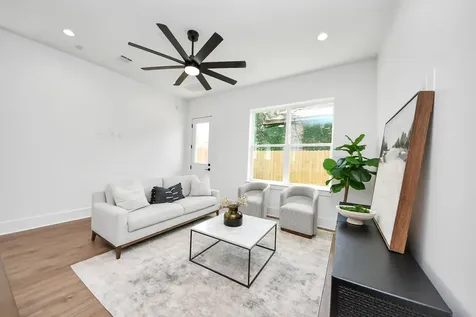 5029 Broom Street A Houston TX 77091