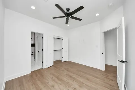 5029 Broom Street A Houston TX 77091