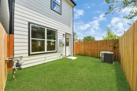 5029 Broom Street A Houston TX 77091