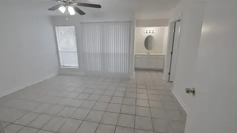 781 Country Place Drive 1061 Houston TX 77079