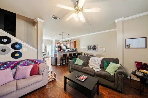 1198 Jones Bulter Road 203 College Station TX 77840