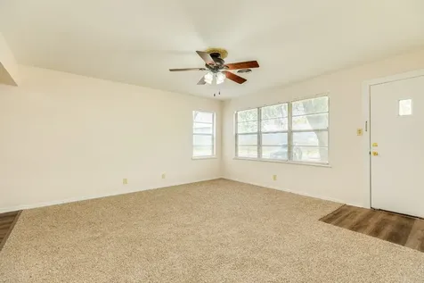 837 Pin Money Street Clute TX 77531
