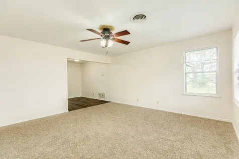 837 Pin Money Street Clute TX 77531