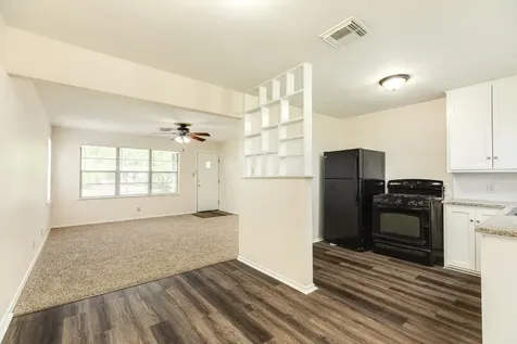 837 Pin Money Street Clute TX 77531