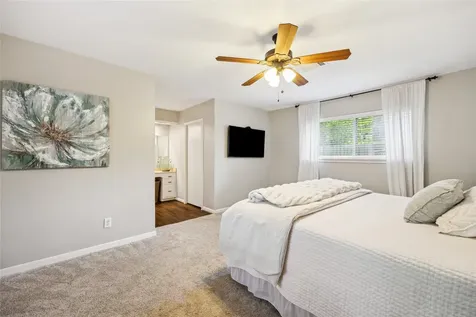 10714 Piping Rock Lane Houston TX 77042