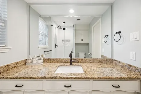 10714 Piping Rock Lane Houston TX 77042