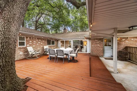 10714 Piping Rock Lane Houston TX 77042
