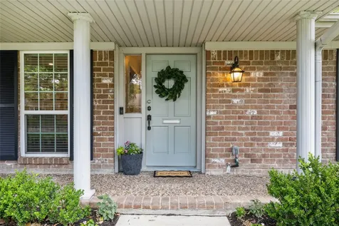 10714 Piping Rock Lane Houston TX 77042