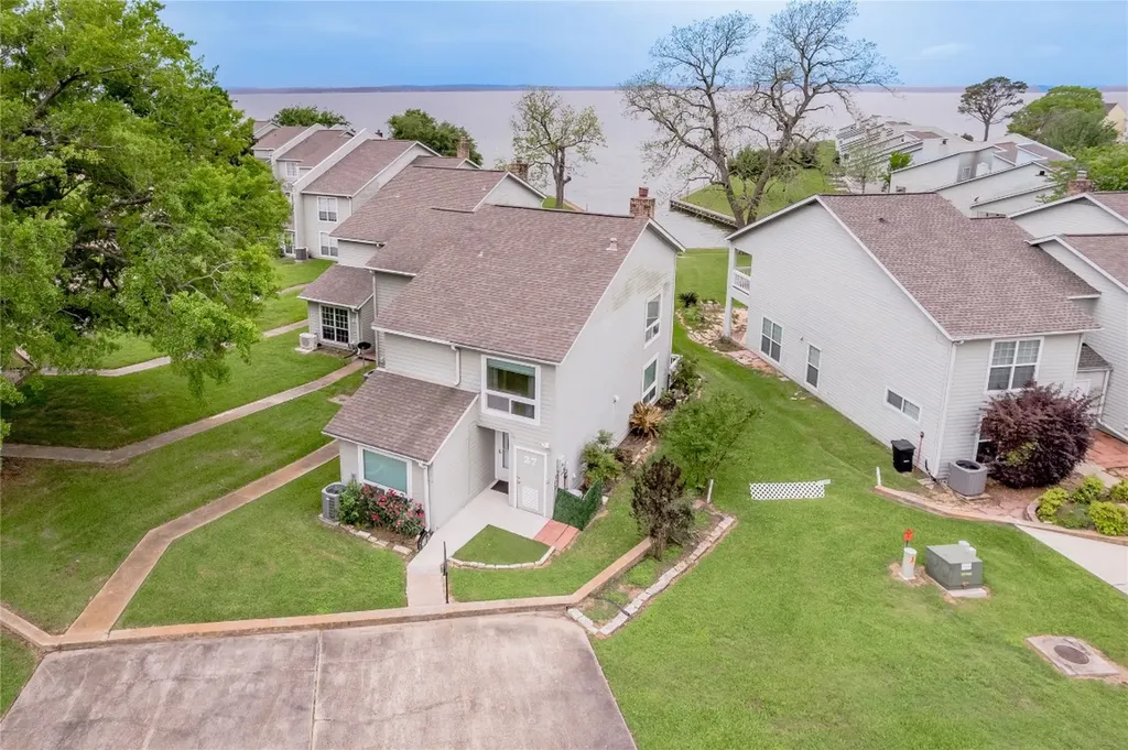400 Echo Lane 27 Livingston TX 77351