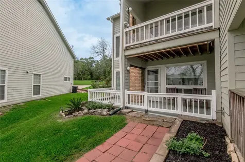 400 Echo Lane 27 Livingston TX 77351
