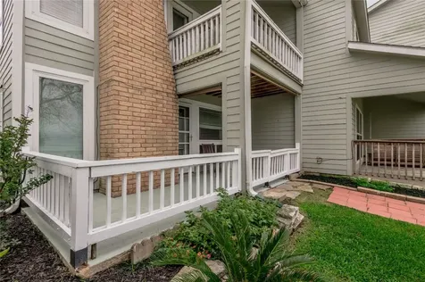 400 Echo Lane 27 Livingston TX 77351