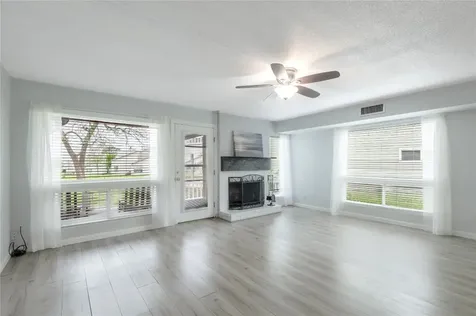 400 Echo Lane 27 Livingston TX 77351