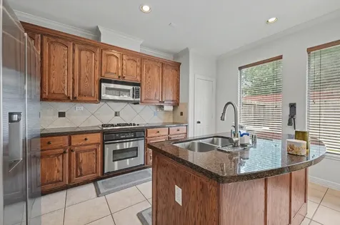 4327 Lake Walk Court Sugar Land TX 77459