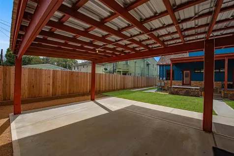 1459 Munger Street Houston TX 77023