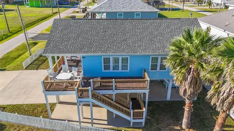 2895 Laguna Drive Crystal Beach TX 77650