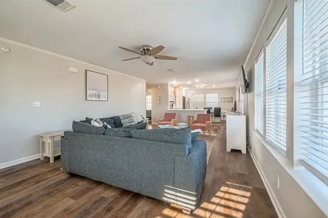 2895 Laguna Drive Crystal Beach TX 77650