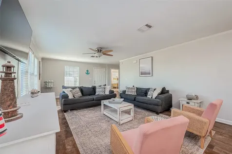 2895 Laguna Drive Crystal Beach TX 77650