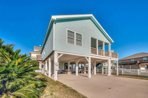 2895 Laguna Drive Crystal Beach TX 77650