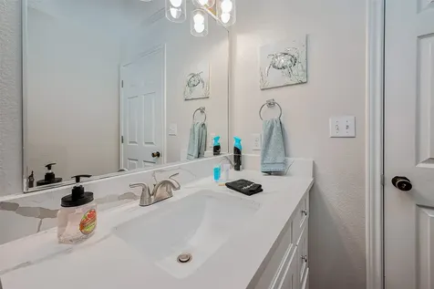2895 Laguna Drive Crystal Beach TX 77650
