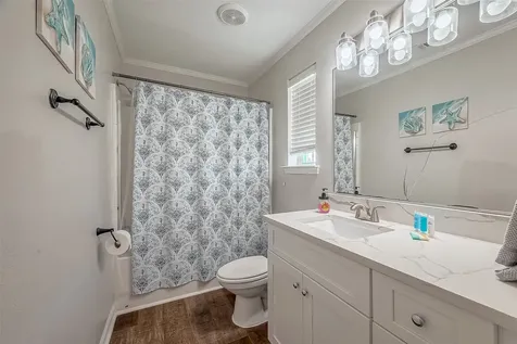 2895 Laguna Drive Crystal Beach TX 77650