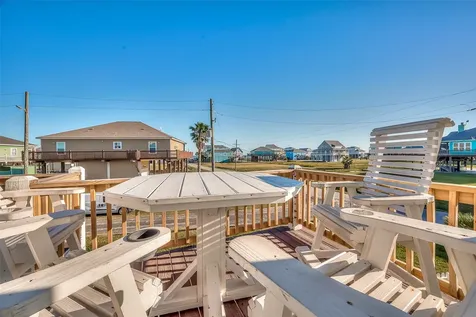 2895 Laguna Drive Crystal Beach TX 77650