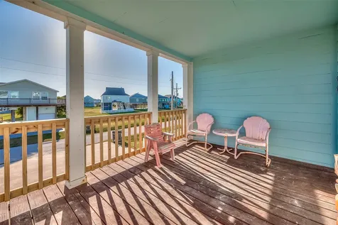 2895 Laguna Drive Crystal Beach TX 77650