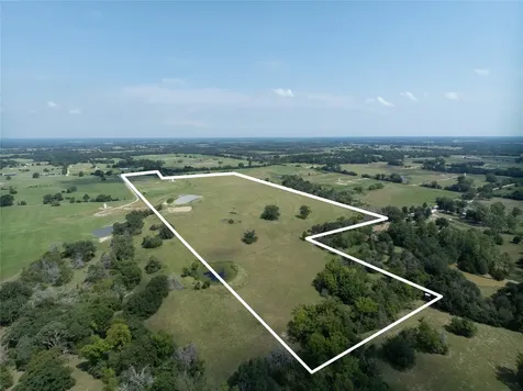 1197 Fm 489 W Donie TX 75838
